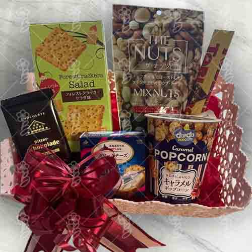 Sweet And Snacks Hamper