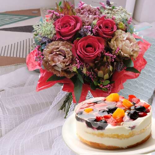 Redmayne Arrangement With Berries